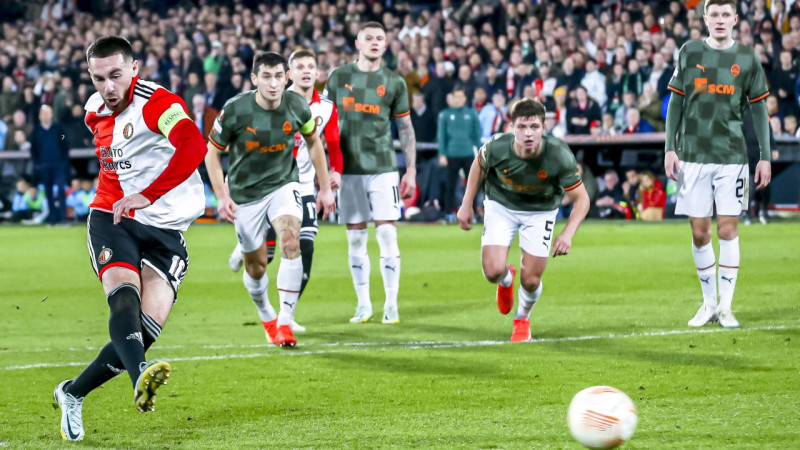 Mančestrieši un "Juventus" sasniedz EL 1/4 finālu, "Feyenoord" iesit septiņus Doneckai
