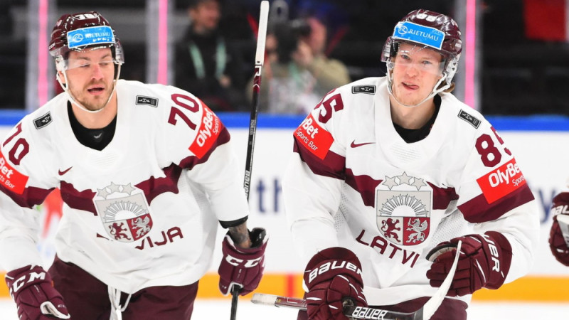 Nobalso par Latvijas izlases hokejistu sniegumu pusfinālā pret Kanādu!