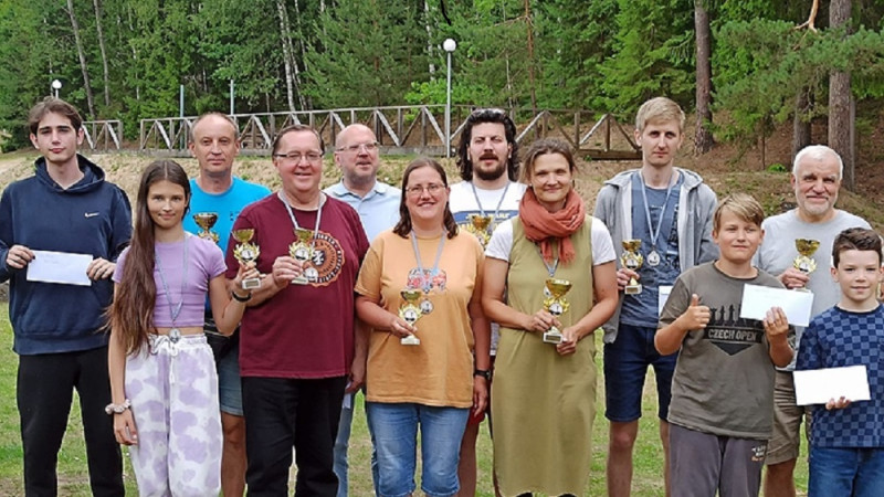 Mustaps un Rogule uzvar Latvijas čempionātā blicā, atkārtojot 2019. gada panākumu