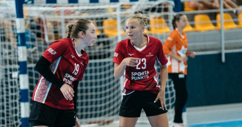 Latvijas U-19 handbolistes Eiropas čempionātu sāk ar neveiksmi