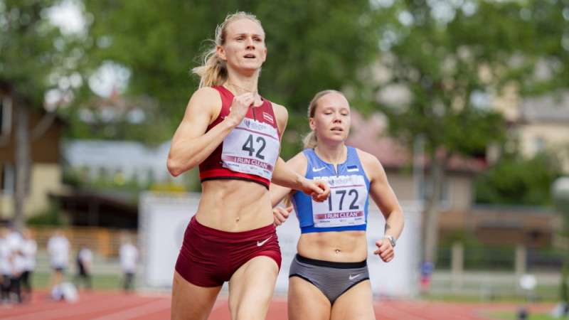 Vaičulei uzvaras, Gravam godalgotas vietas 100m un 200m sprintos Igaunijā