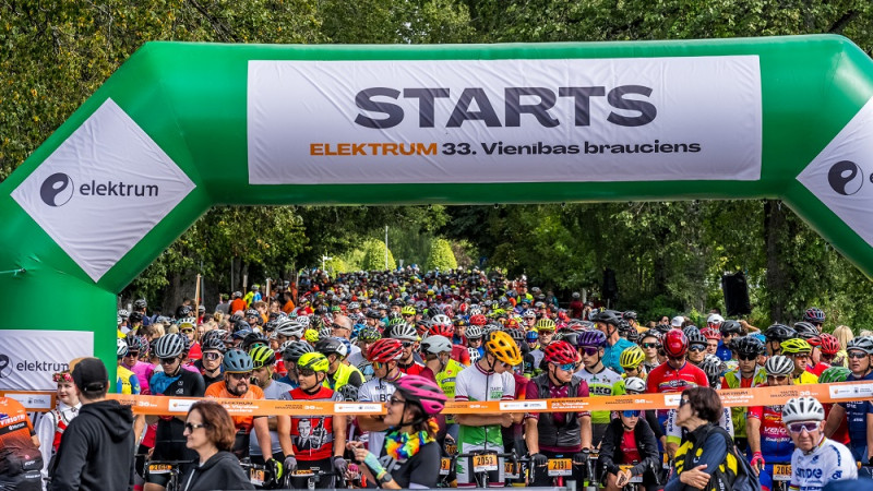 Krāšņi, patriotiski un sportiski aizvadīts "Elektrum" Vienības brauciens