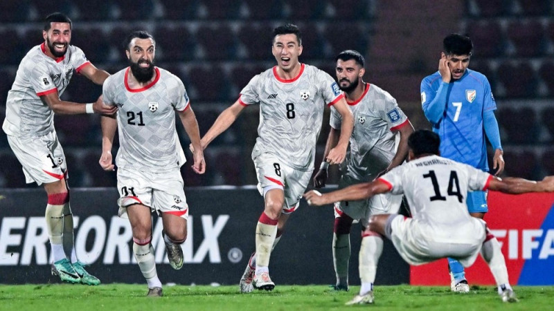 Afganistānas futbolisti pārsteidz Indiju, tadžiki atņem punktus favorītei, Kuveitā trīs vārti četrās minūtēs
