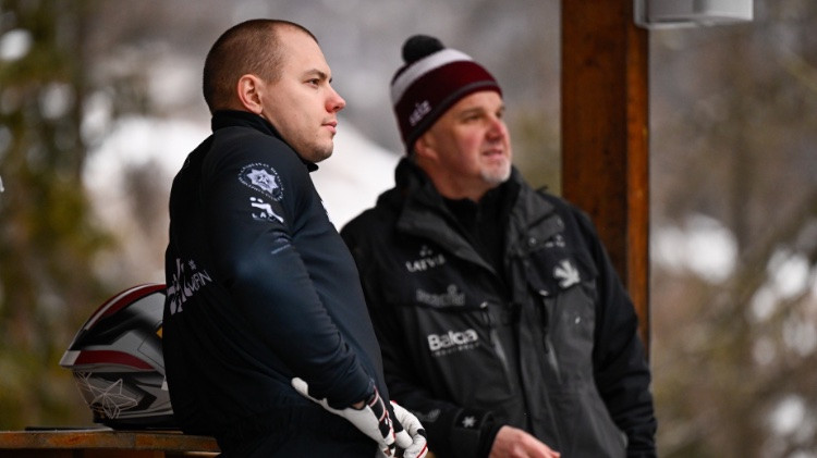 Atceļ svētdienas PK bobslejā posmu Sanktmoricā