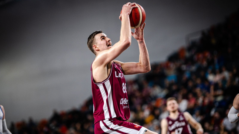 Latvijas izlase "Eurobasket 2025" gatavošanās ciklu noslēgs Atēnās
