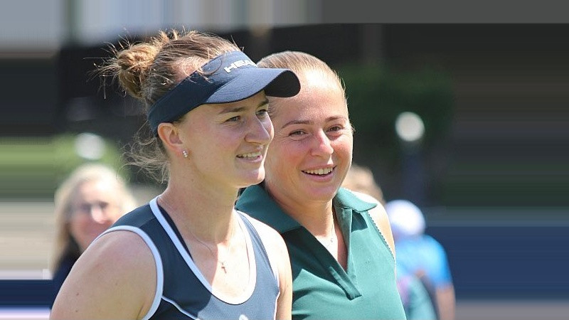 Ostapenko/Krejčīkova iesoļo Īstbornas 1/4 finālā