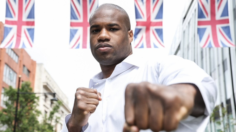 Dubuā: "Grūti saprast, kādēļ ir tik maza ažiotāža par manu un Usika cīņu"