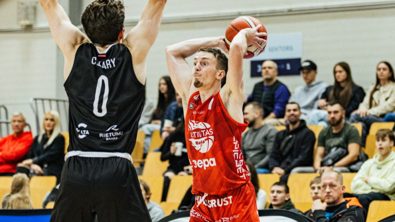 Igaunijas čempionāta bronzas medaļas ieguvējs Krūmiņš atgriežas Latvijā