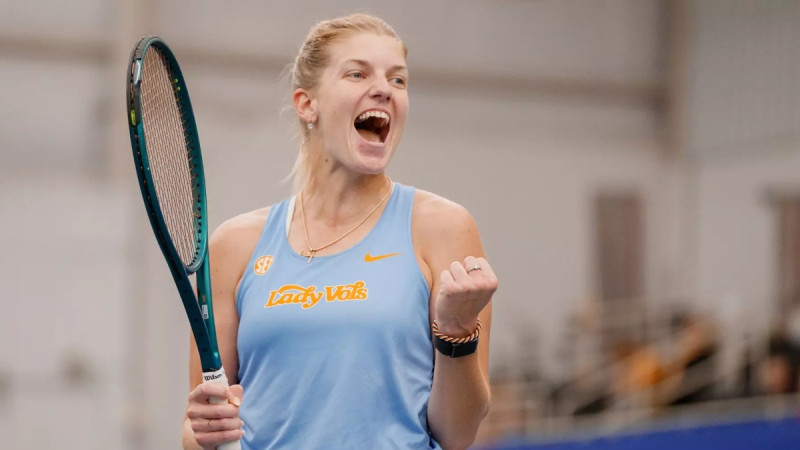 Tomase Krētā pārvar pirmo kārtu