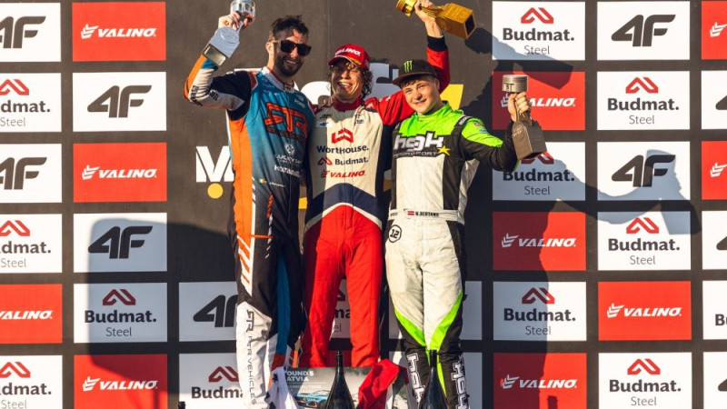 Pēc konkurenta avārijas Bertāns kāpj uz pjedestāla "Drift Masters" posmā Rīgā