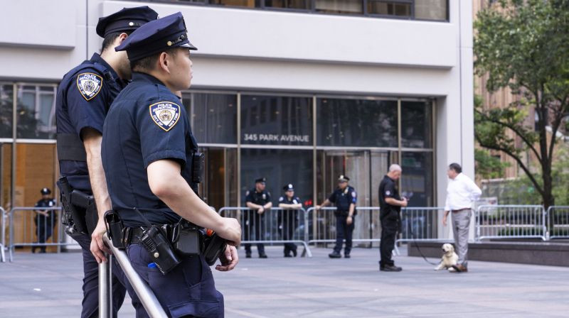 Ņujorkā veikts traģisks uzbrukums NFL birojam