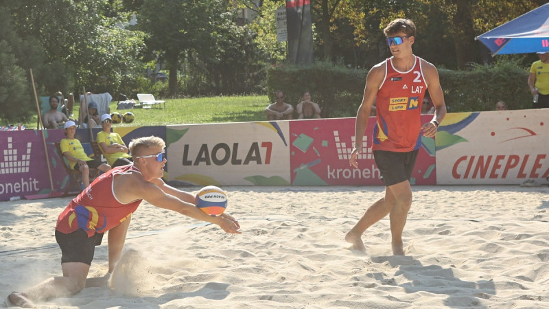 Fokerots un Bulgačs ielaužas U22 Eiropas čempionāta pusfinālā