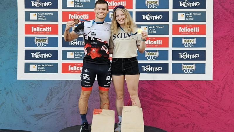 Kaparkalējai uzvara juniorēm, Kaparkalējam 3. vieta pieaugušajiem PK posmā rollerslēpošanas sprintā