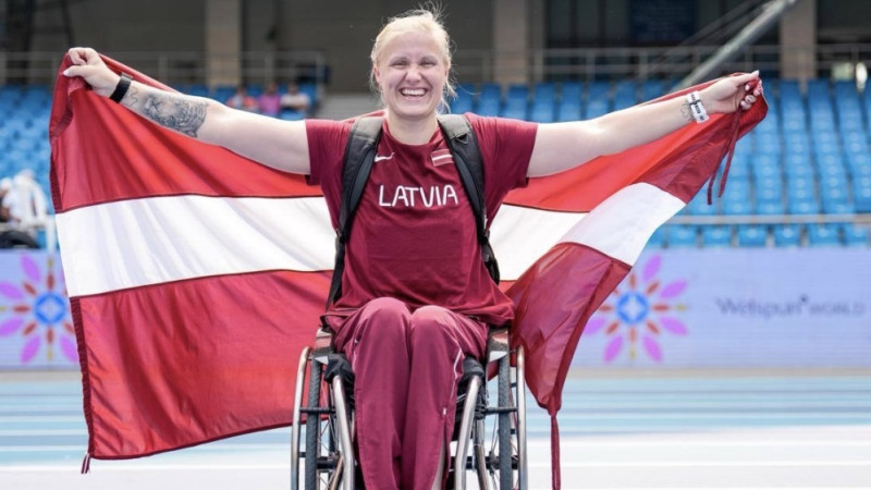 Krūmiņa izcīna zeltu pasaules čempionātā paravieglatlētikā