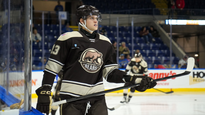 Latviešu komandām uzvaras AHL turnīra spēlēs