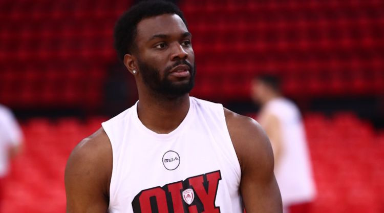 Nelaimes putnam Evansam Eirolīgas atgriešanās spēlē trešā smagā trauma trijos gados