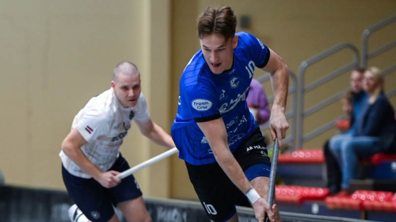 Skaitļi: Puriņam 100 piespēles, Stančikam – 300 punktiem