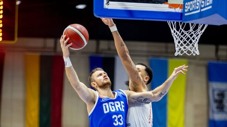 "Ogre" mazrezultatīvā cīņā izbraukumā rausta aiz ūsām perfekto līdervienību