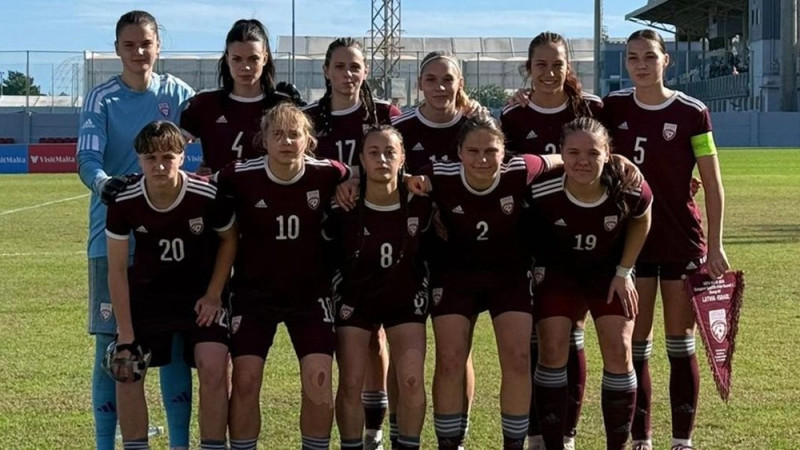 Latvijas U19 futbolistes mazākumā nodrošina vietu EČ kvalifikācijas A grupā