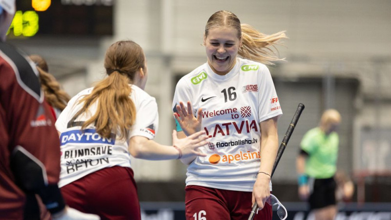 Sieviešu izlase pasaules čempionātu sāk ar divām pārliecinošām uzvarām