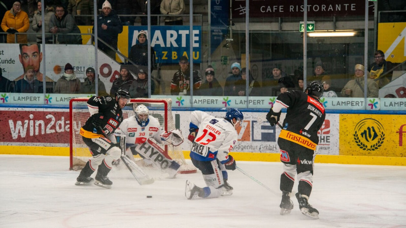 Roberts Bukarts ievērojami atvēries Forarlbergā