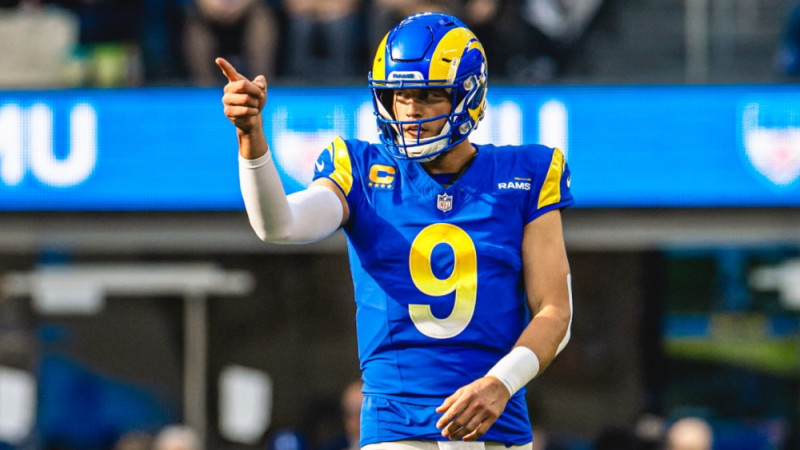 Karjeras 17. gadā Stefords pirmo reizi saņem sezonas MVP balvu