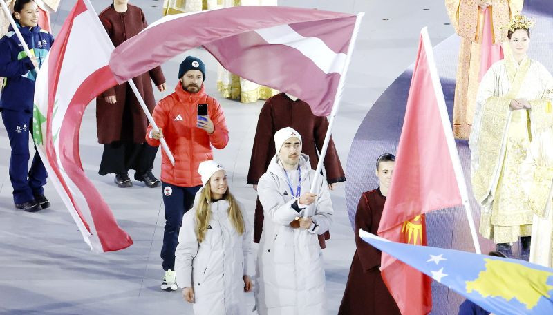 Pa plauktiņiem: Latvijas sportistu paveiktais Milānas spēlēs