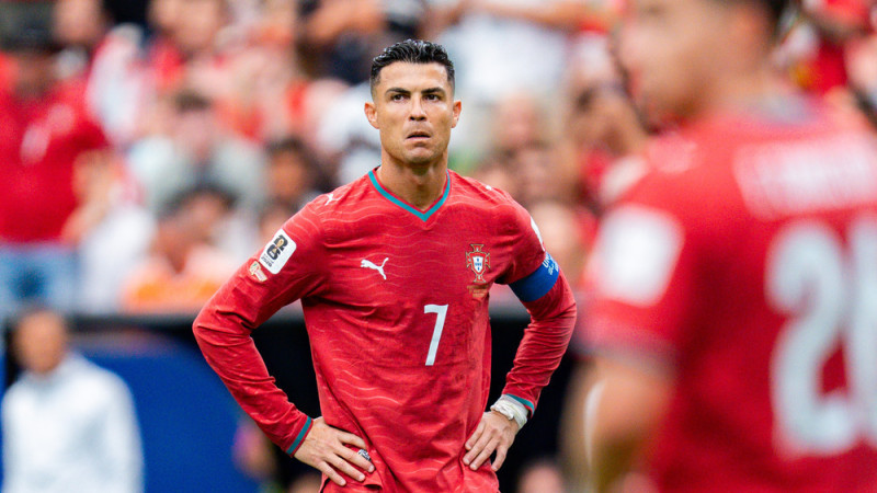 Portugāles treneris aizstāv Ronaldu: "Nav jēgas atstāt malā labāko vārtu guvēju futbolā, kad jāgūst vārti"