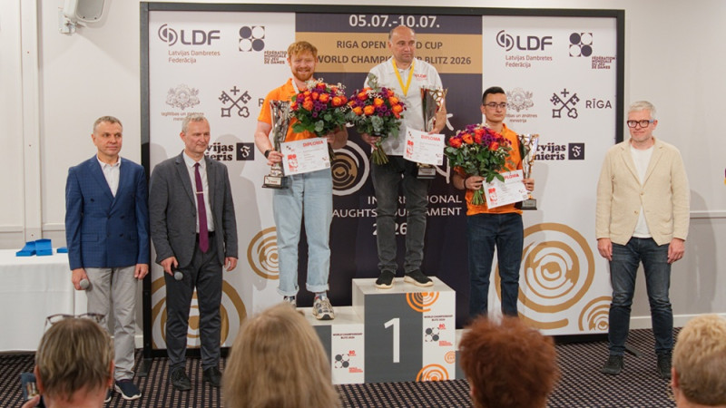 Valneris kļūst par pasaules čempionu ātrspēlē 100 lauciņu dambretē