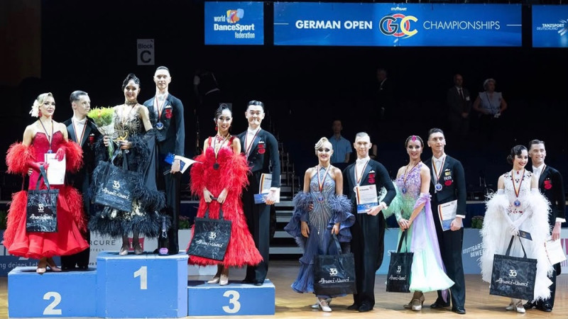 Latvijas pāriem trīs uzvaras prestižajā "German open" sporta dejās