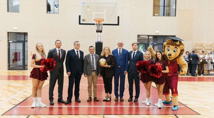 Rīgā atklāts RSU sporta, studiju un pētniecības komplekss, kurā ieguldīti vairāk nekā 13 miljoni eiro